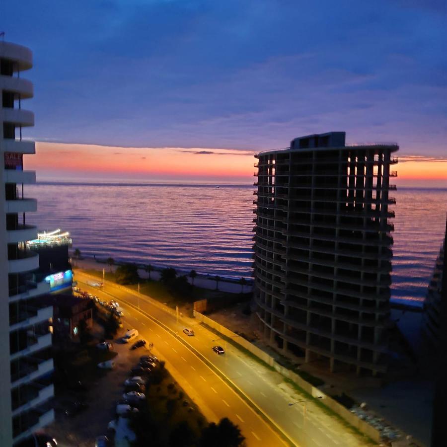 Bat Towers Studia Apartment Batumi Luaran gambar