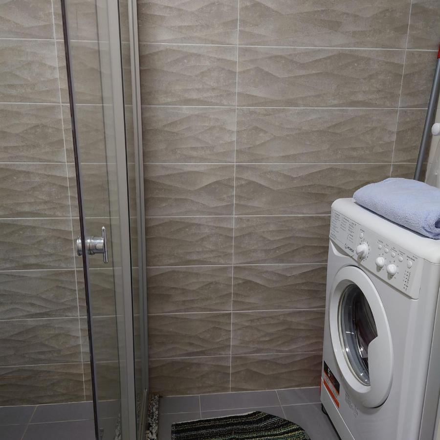 Bat Towers Studia Apartment Batumi Luaran gambar